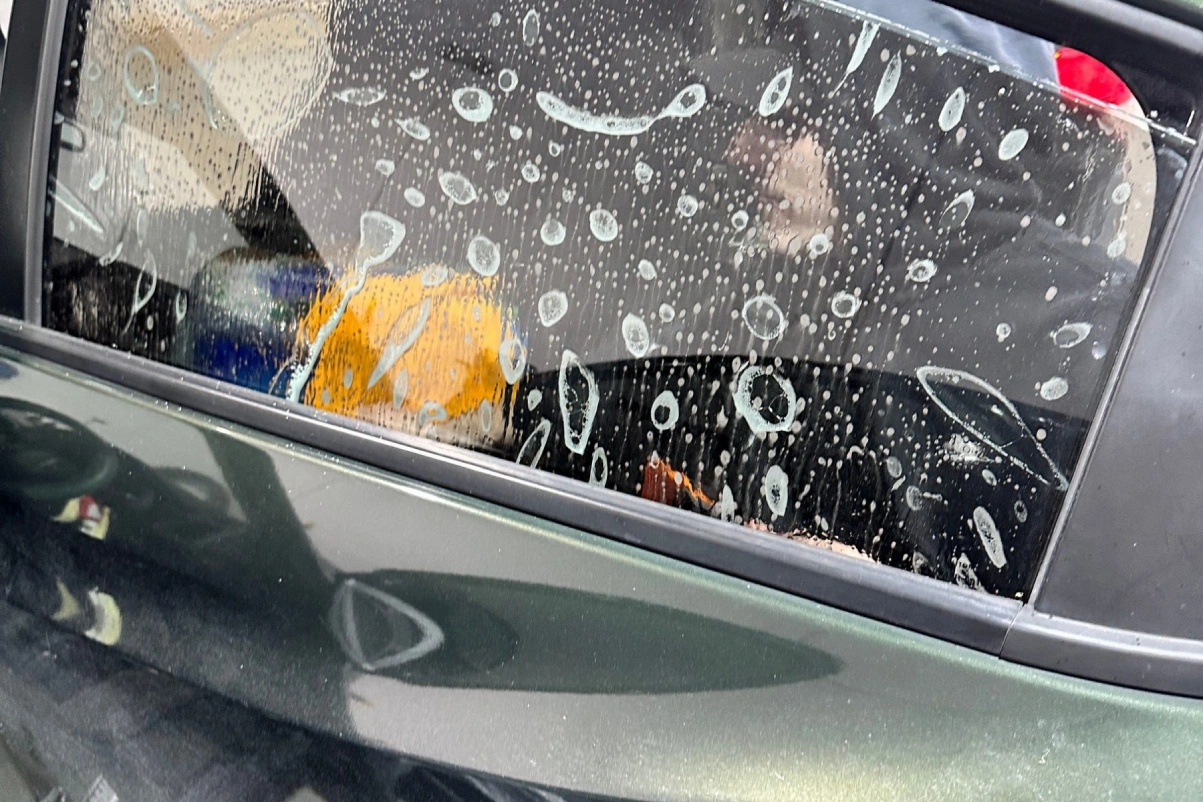 Window Tinting around Chesterfield, MI